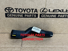 FACTORY NEW TOYOTA 2001 to 2005 RAV4 UPPER RADIATOR HOSE 16571-28060