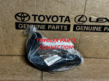 FACTORY NEW TOYOTA 2001 to 2005 RAV4 LOWER RADIATOR HOSE 16572-28030