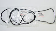 NEW GENUINE TOYOTA 11213-0P010 & 11214-31020 VALVE COVER GASKET&SPARK PLUG SEALS