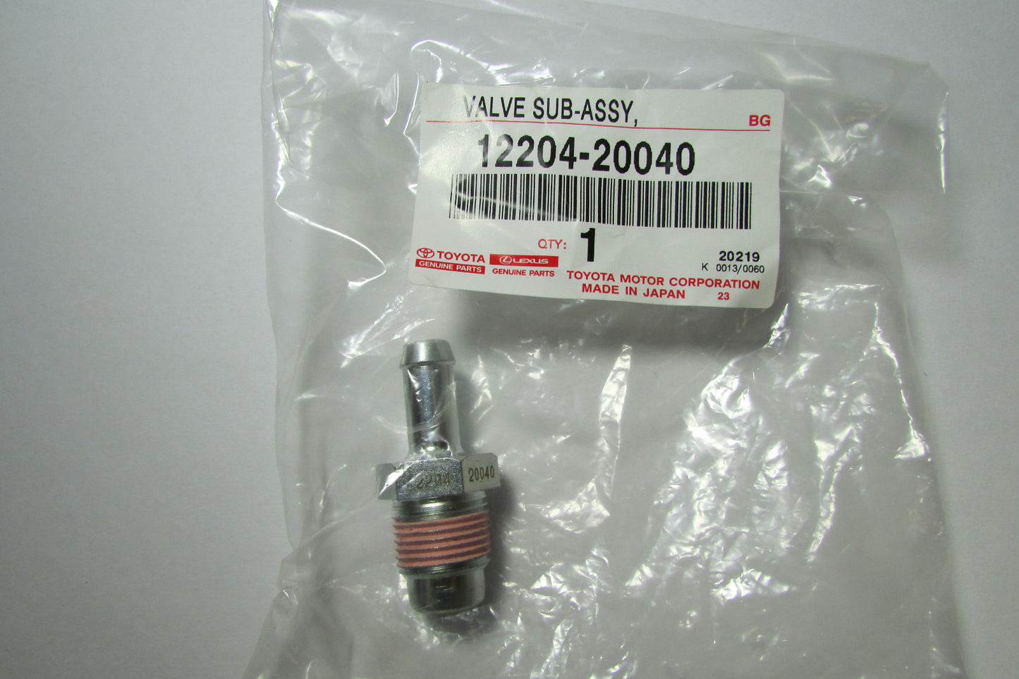 GENUINE TOYOTA 12204-20040 PCV VALVE FOR LEXUS & TOYOTA 3.0 & 3.3 V6  ENGINES*