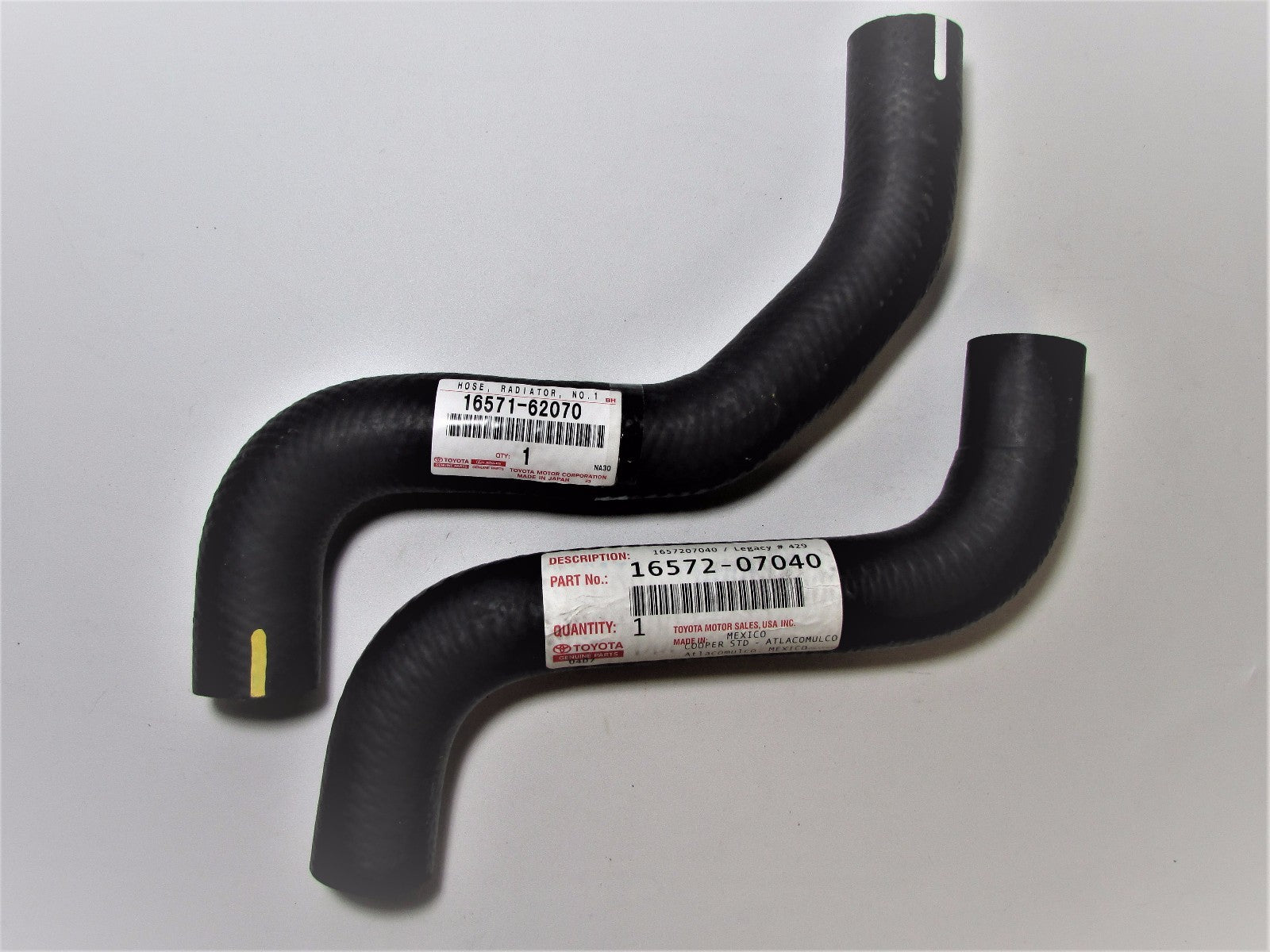 NEW TOYOTA UPPER 16571-62070 & LOWER 16572-07030 RADIATOR HOSE & CLAMP SET
